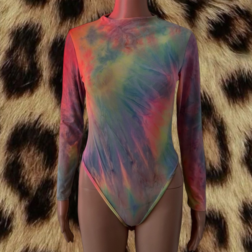 BLACK BEAD Tye-Dye Bodysuit